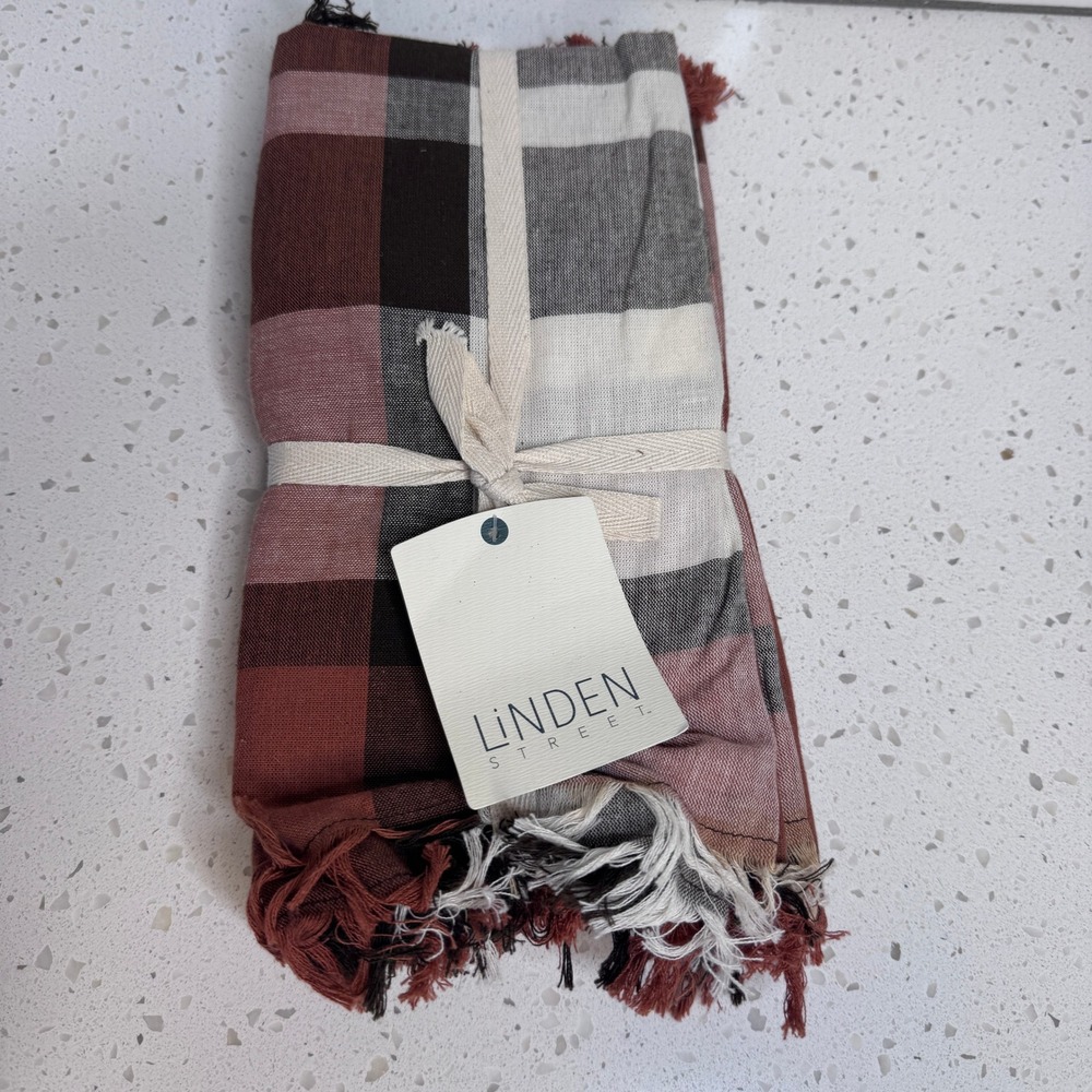Linden Street Set of 4 Plaid Cloth Napkins Brown Terracotta Frayed Edge NWT